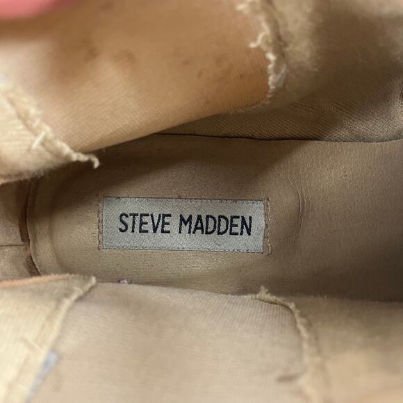 Steve Madden Howler Bootie in Sand Suede - Picture 5 of 5